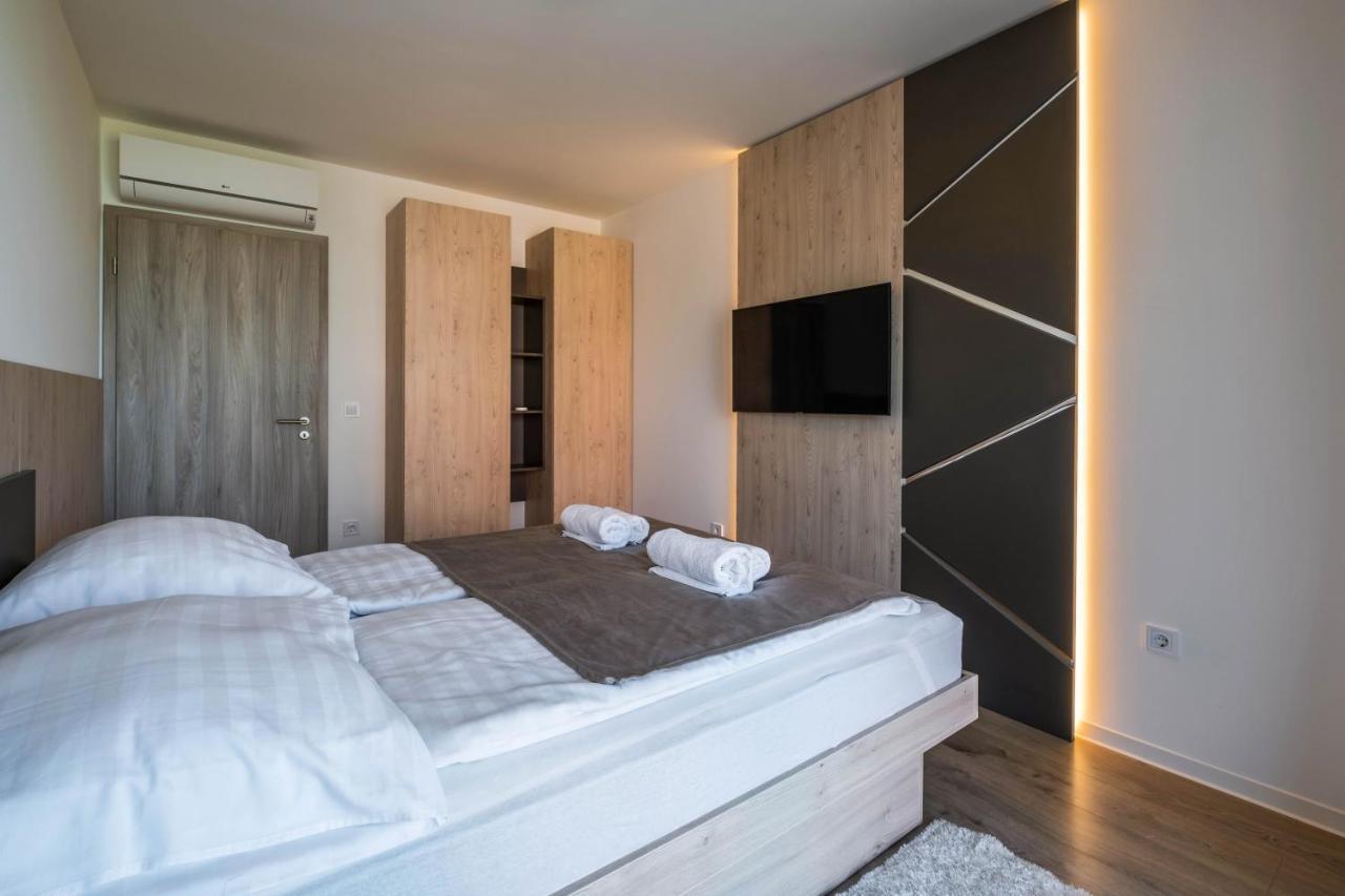 Myflat Coral Beach Apartment Шиофок Экстерьер фото