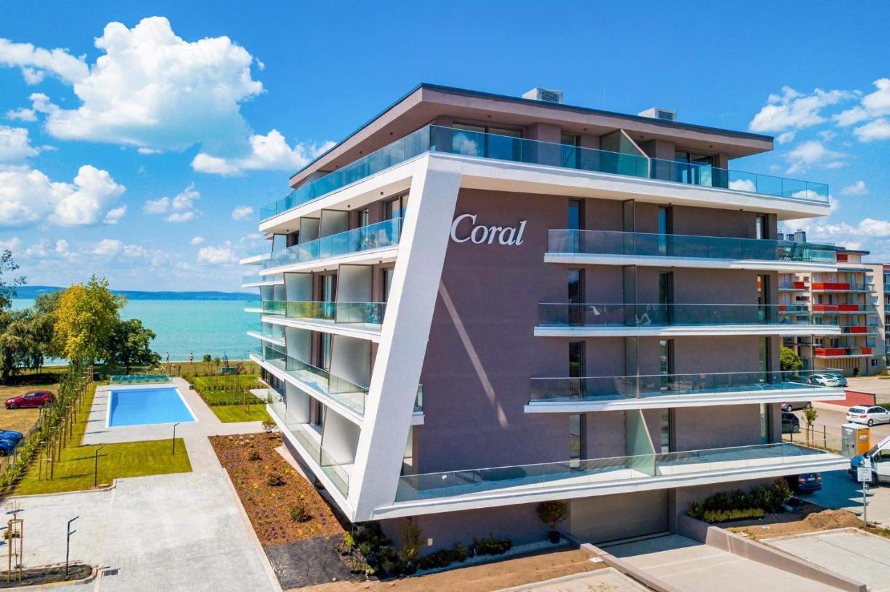 Myflat Coral Beach Apartment Шиофок Экстерьер фото